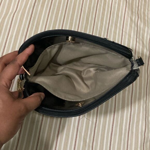 Michelle Obama Magazine Collage Purse - Picture 4 of 10